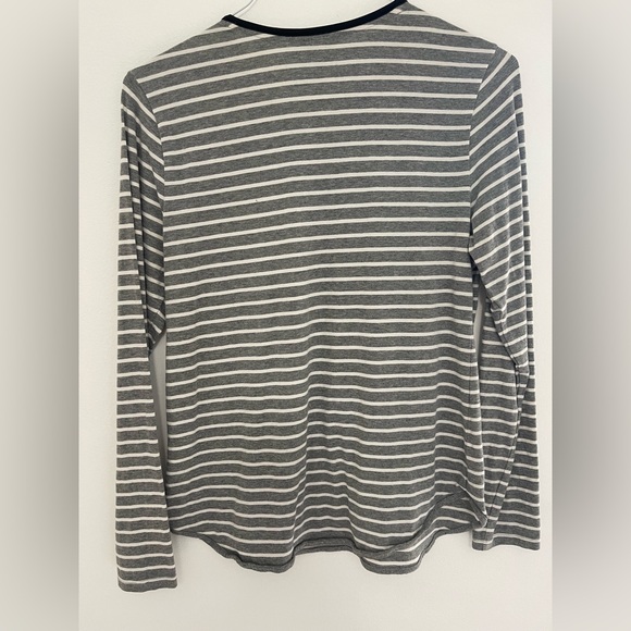 Nautica women's top in a white and grey striped pattern with shoulder zippers - Picture 5 of 7